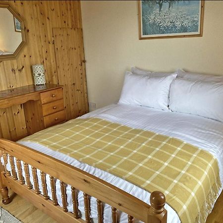 Lands End Cottage - Connemara Aughrus More 外观 照片
