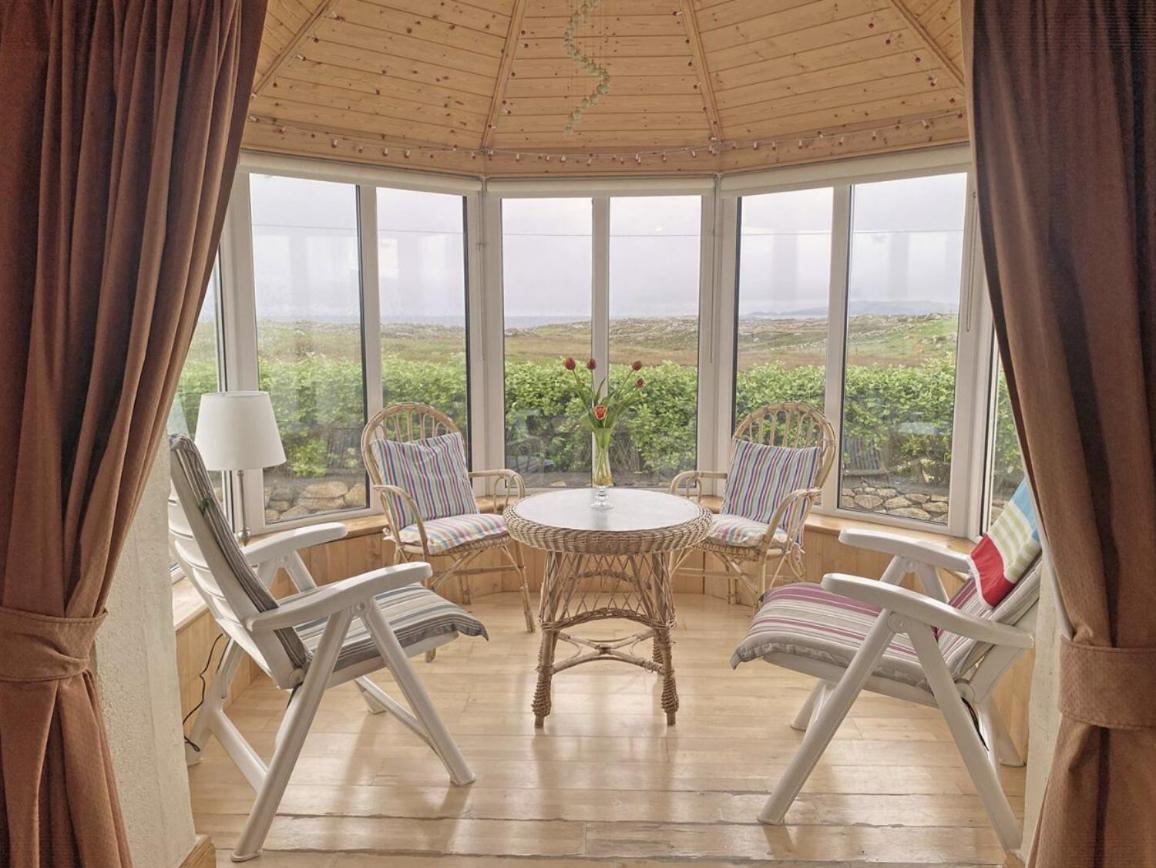 Lands End Cottage - Connemara Aughrus More 外观 照片