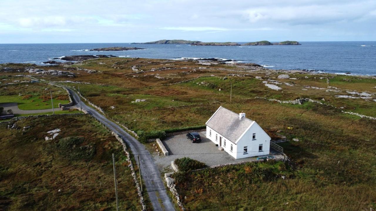 Lands End Cottage - Connemara Aughrus More 外观 照片